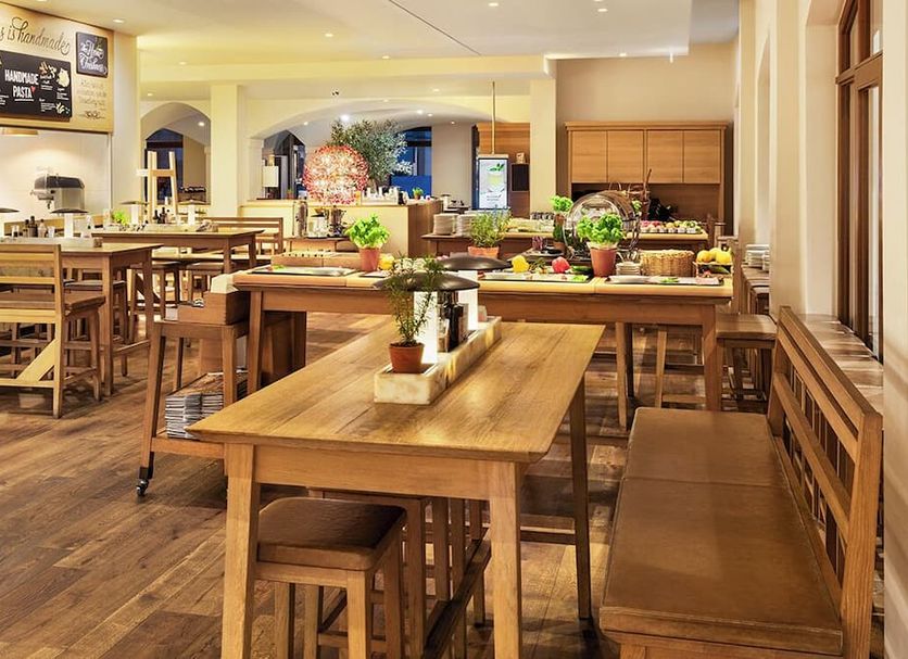 Restaurant Photo