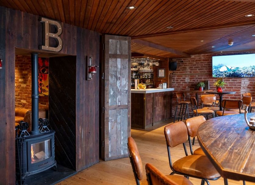 Bar Photo